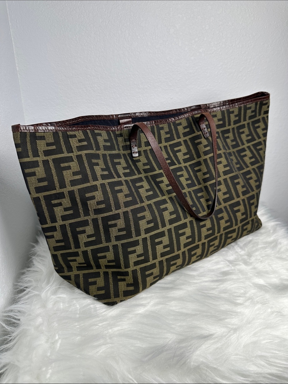 💯Authentic Vintage Fendi Zucca Tote Bag🍀 - Picture 7 of 14